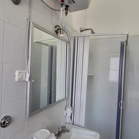 Da Carlino 3* بيسْكيتْشّي