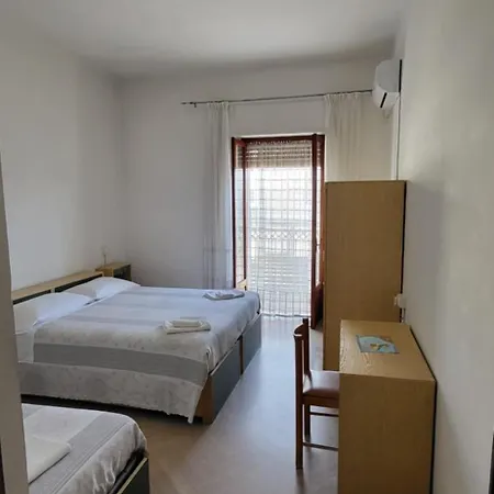 Da Carlino 3* بيسْكيتْشّي